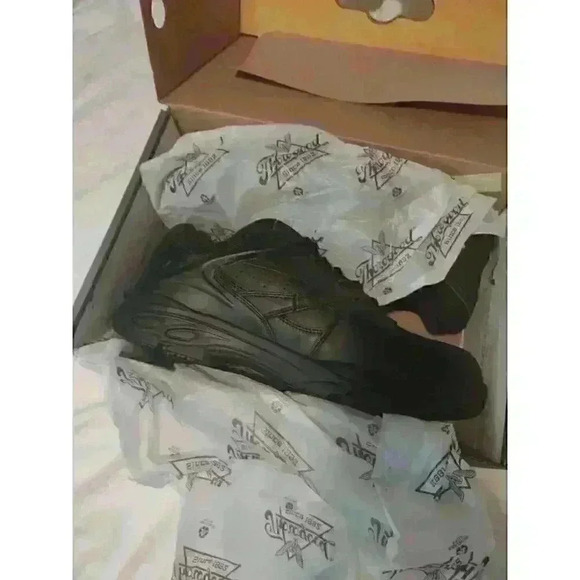 Thorogood Work Boot Leather, Athletic Slip Resistent, Safety Toe (Size 13) - Picture 6 of 7